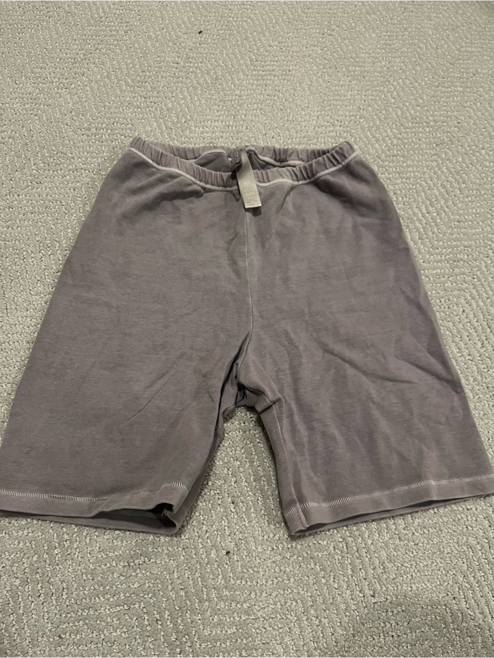 Aritzia Women’s Charcoal Gray Athletic Stretch Shorts